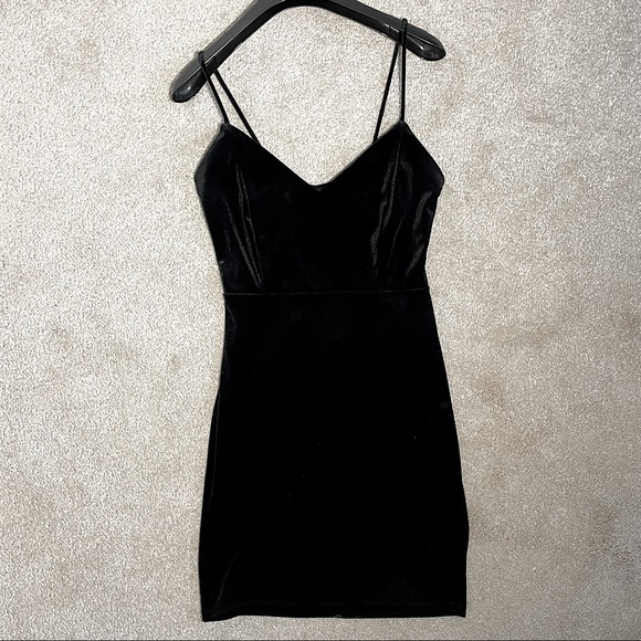 Windsor Dresses & Skirts - Windsor Velvet Mini Dress- Open Back